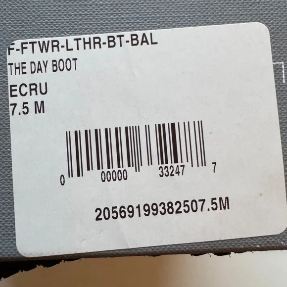 ✨NEW✨ EVERLANE The Day Boot Leather Ankle Bootie Ecru Sz US 7.5M - Picture 10 of 11